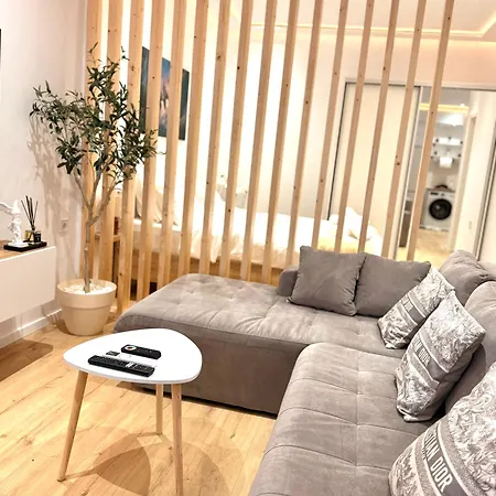 Zaan Luxury Katerini