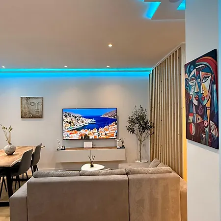 Zaan Luxury